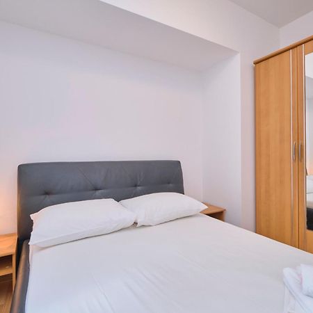 Apartment M6 Seget Vranjica Exterior foto